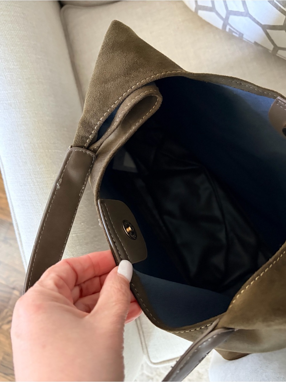 Source Unknown Dark Olive Faux Suede Hobo Shoulder Bag - Picture 3 of 3